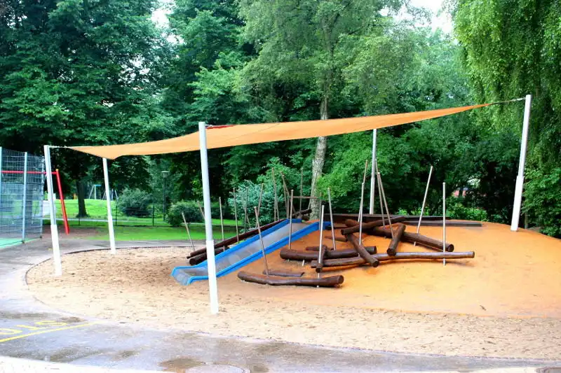 sonnensegel-rutsche-sandkasten